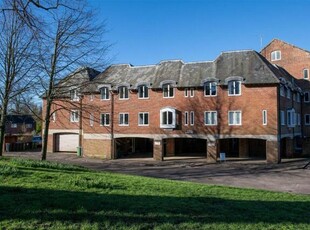 2 Bedroom Apartment For Sale In Winchester