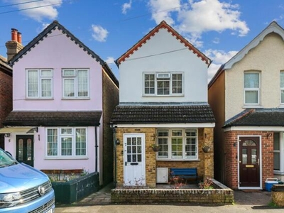 2 Bedroom Detached House For Sale In Kings Langley, Herts