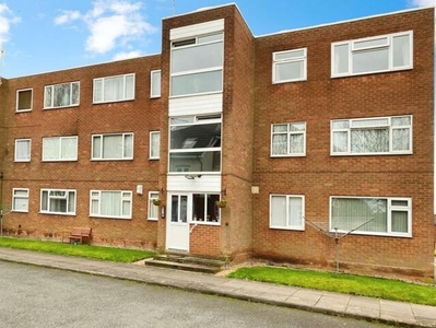 2 Bedroom Flat For Rent In Leicester Street, Bulkington