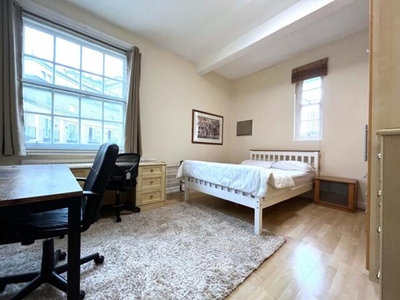 2 Bedroom Flat For Rent In Park Road