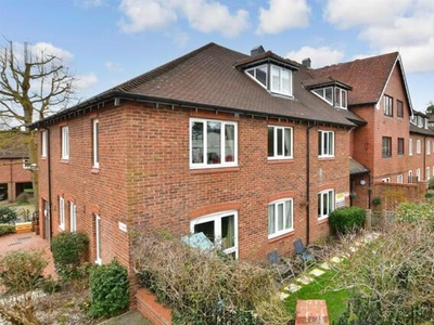 2 Bedroom Flat For Sale In Leatherhead