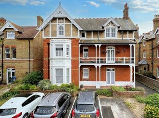 2 Bedroom Flat For Sale In Westgate-on-sea