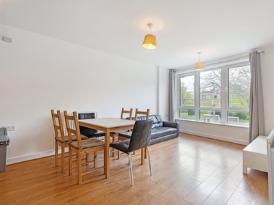 2 bedroom property to let in Tarves Way, Greenwich, SE10