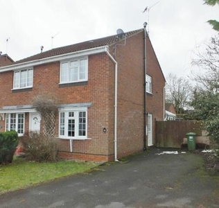 2 Bedroom Semi-detached House For Rent In Kenilworth