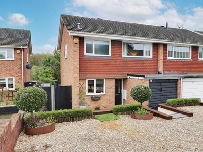 3 Bedroom Semi-detached House For Sale In Basingstoke, Hampshire