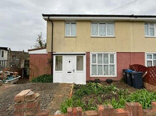 3 Bedroom Semi-detached House For Sale In Croydon, Surrey
