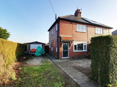 3 Bedroom Semi-detached House For Sale In Kettleby Lane, Wrawby