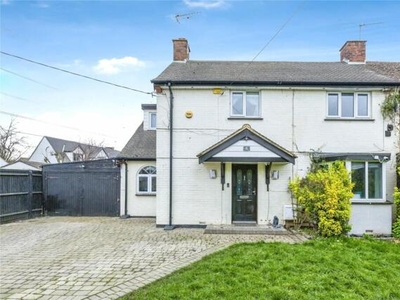 3 Bedroom Semi-detached House For Sale In Slough, Berkshire