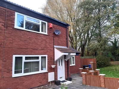 3 Bedroom Semi-detached House For Sale In Wilnecote, Tamworth