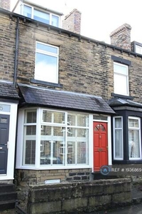 3 Bedroom Terraced House For Rent In Pudsey
