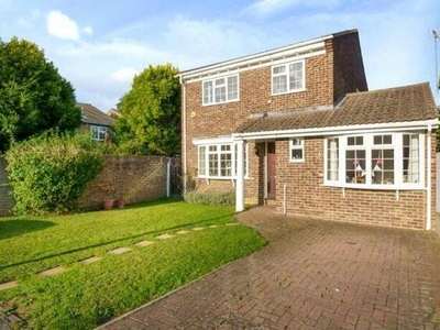 4 Bedroom Detached House For Sale In Woking, Surrey