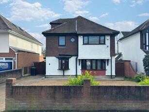 4 Bedroom House For Rent In Chigwell, Essex