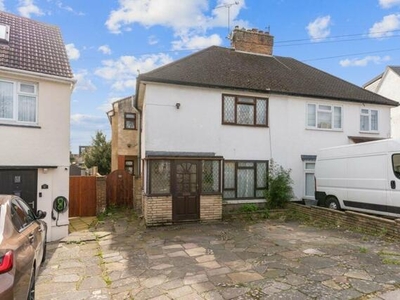 4 Bedroom Semi-detached House For Sale In Mill Hill , London