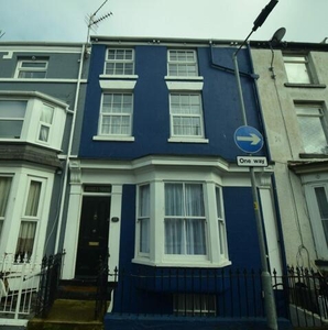 4 Bedroom Terraced House For Sale In Scarborough