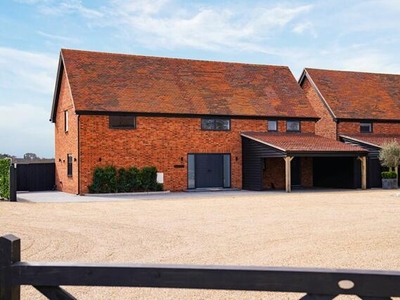 5 Bedroom Detached House For Sale In Ingatestone Road