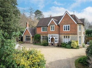 5 Bedroom Semi-detached House For Sale In Sevenoaks, Kent