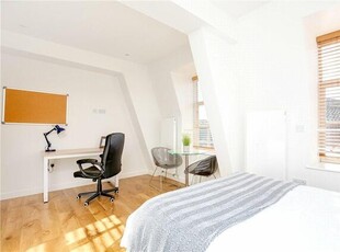 Studio Apartment For Rent In Chelsea, London