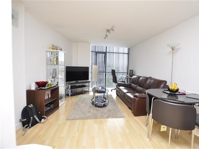 1 Bed Flat, Wells Crescent, CM1