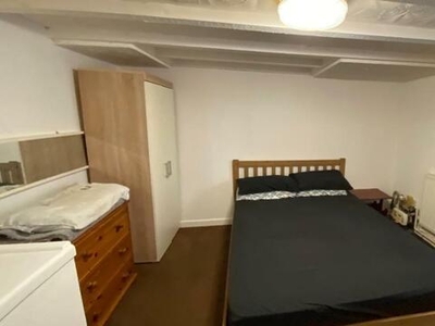 1 Bedroom Flat For Rent In Tredegar