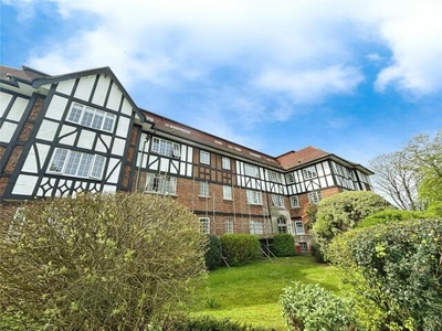 1 Bedroom Penthouse For Rent In Southampton, Hampshire