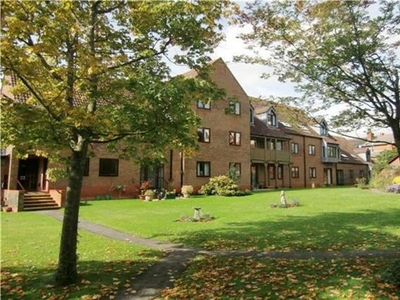 1 Bedroom Retirement Property For Rent In Gosport Lane, Lyndhurst