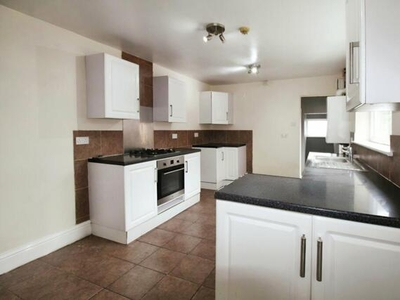 2 Bedroom Apartment For Rent In Rhyl, Denbighshire