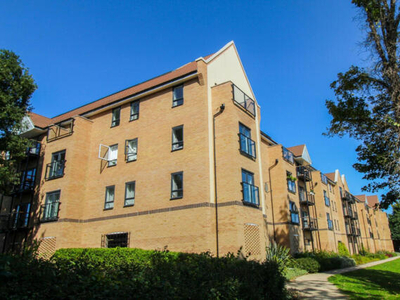 2 Bedroom Apartment For Sale In St. Neots