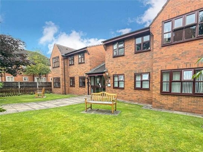 2 Bedroom Apartment For Sale In Tamworth, Staffordshire