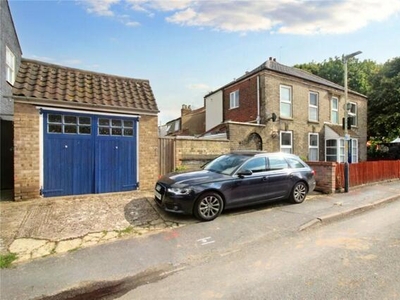 2 Bedroom End Of Terrace House For Sale In Norwich, Norfolk