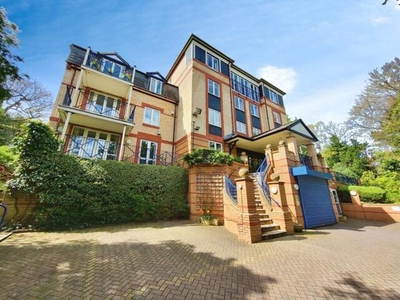 2 Bedroom Flat For Sale In Altrincham, Greater Manchester