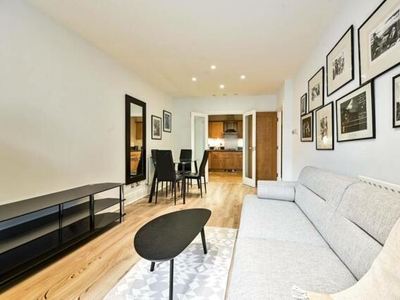 2 Bedroom Flat For Sale In Kensington, London