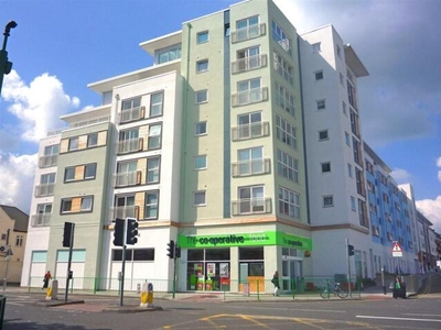 2 Bedroom Flat For Sale In Station Approach, Epsom