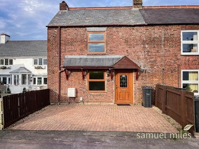 2 Bedroom House Royal Wootton Bassett Swindon