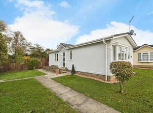 2 Bedroom Park Home For Sale In Ely, Cambridgeshire