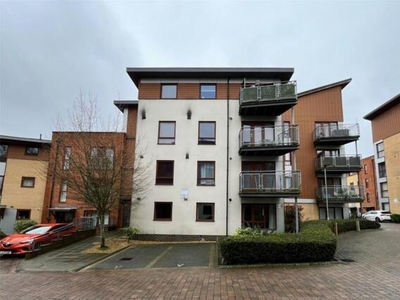 2 Bedroom Shared Living/roommate Crawley West Sussex