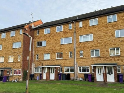 2 Bedroom Shared Living/roommate Hitchin Hertfordshire