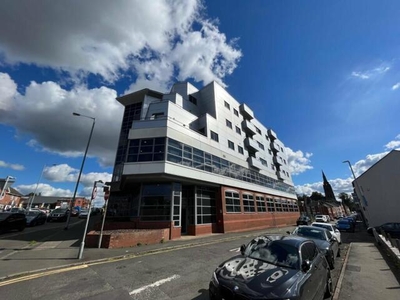 3 Bedroom Apartment For Sale In Newcastle, Staffordshire