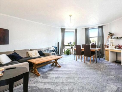3 Bedroom Apartment For Sale In Vauxhall, London