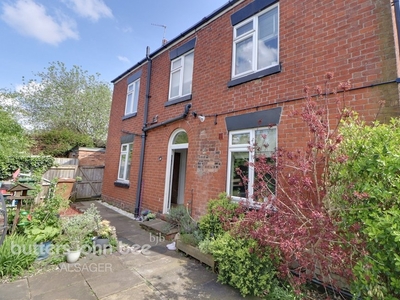 3 bedroom House -Semi-Detached for sale in Cheshire