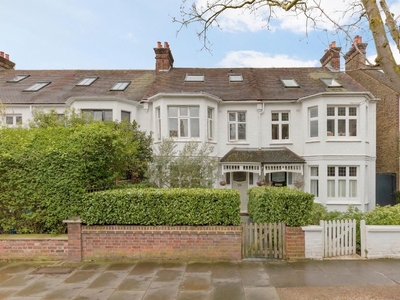 3 bedroom luxury House for sale in London, United Kingdom