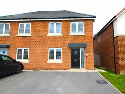 3 Bedroom Semi-detached House For Sale In Pontefract, West Yorkshire