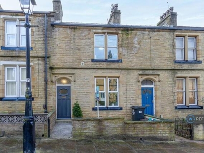 3 Bedroom Terraced House For Rent In Halifax