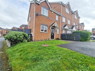 3 Bedroom Town House For Sale In Middleton, Manchester