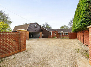 4 Bedroom Bungalow For Sale In Woodley