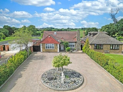 4 Bedroom Detached Bungalow For Sale In Stapleford Abbotts