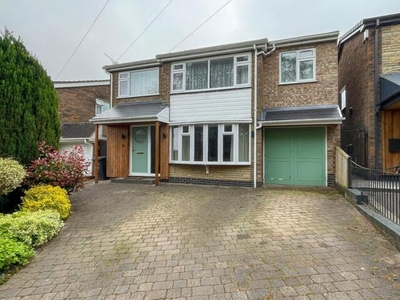 4 Bedroom Detached House For Rent In Leicester