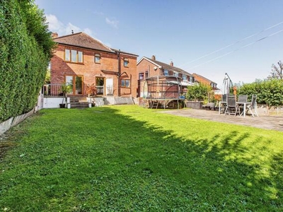 4 Bedroom Detached House For Sale In Chesterfield, Derbyshire