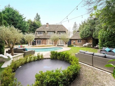4 Bedroom Detached House For Sale In St George's Hill, Weybridge