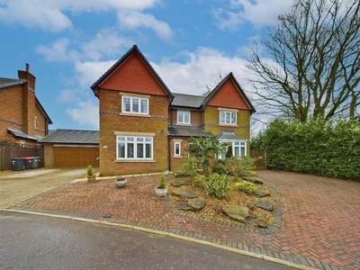 4 Bedroom House Backford Cheshire West And Chester