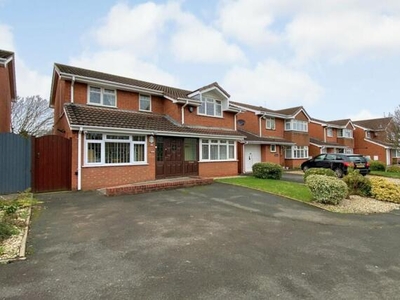 4 Bedroom House Brierley Hill Dudley
